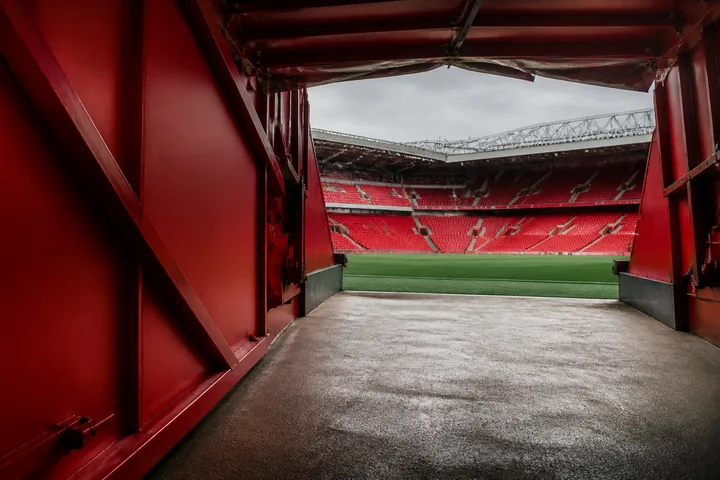 Old Trafford stadium tour tunnel
